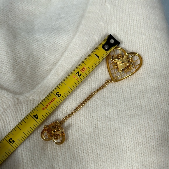 1960s Two Heart Chatelaine Style Pins, Perfect gift for Mother’s Day - Picture 4 of 12